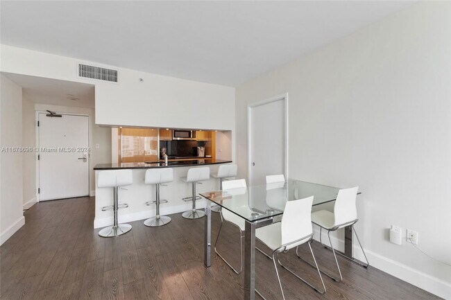 Photo - 6801 Collins Ave