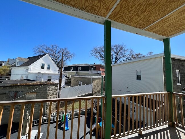 Photo - 225 Holland St Unit 2