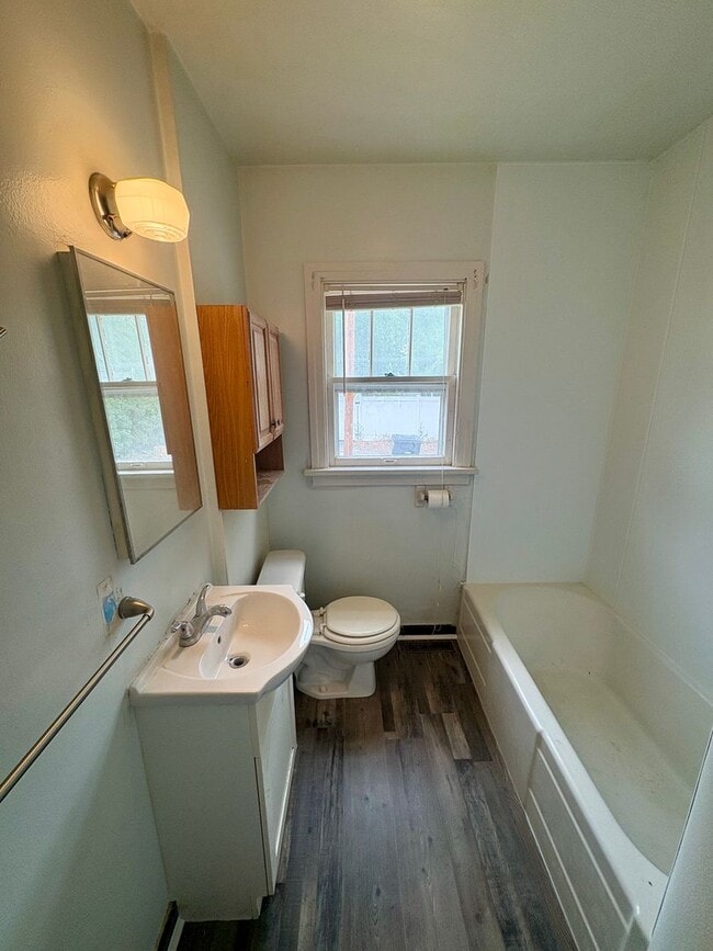 Photo - 107 & 107 1/2 Terry Ave Unit 107 1/2 Terry Ave