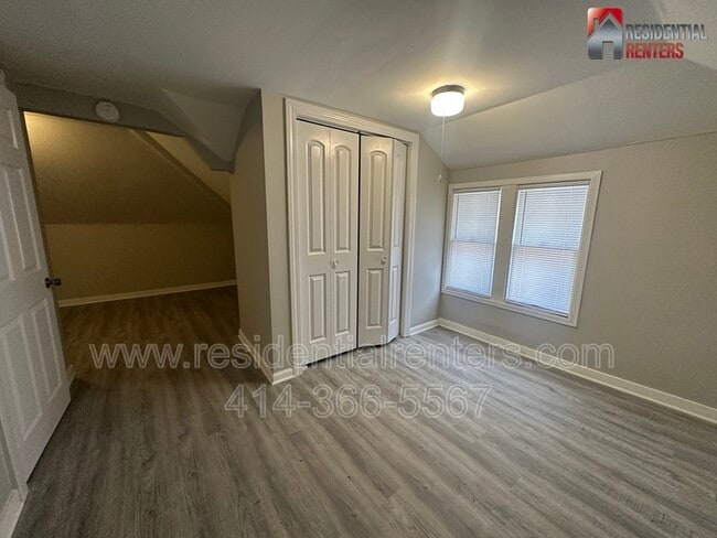 Photo - 223 W Keefe Ave