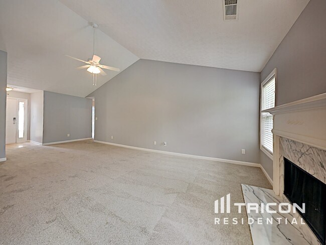 Photo - 326 Penfield Cir