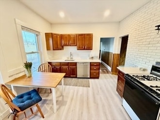 Photo - 16 Stanford Ter Unit 1L