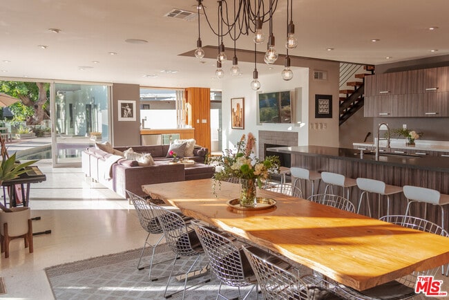 Photo - 7650 Curson Terrace