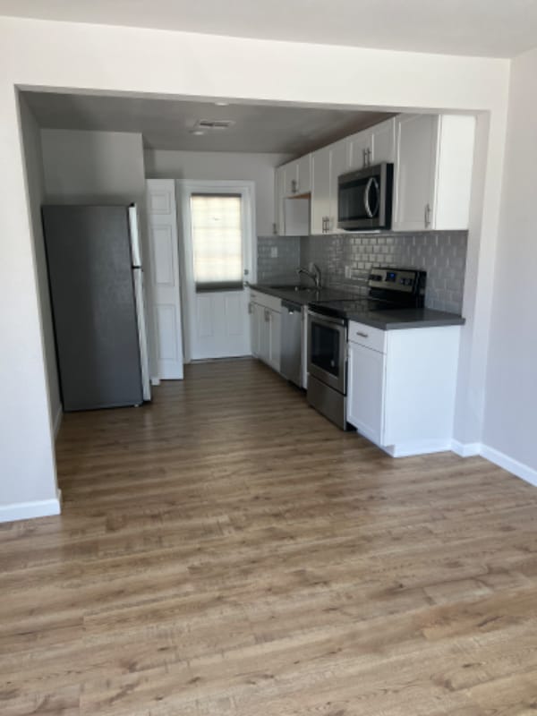 Building Photo - 340 W Highland Ave Rental