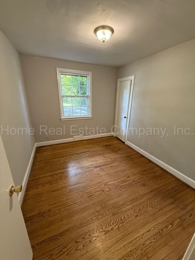 Photo - 1442 Revere Rd