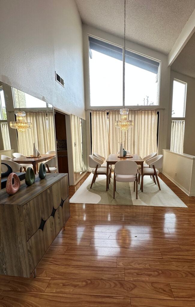 Dining Room - 4039 Lamarr Ave