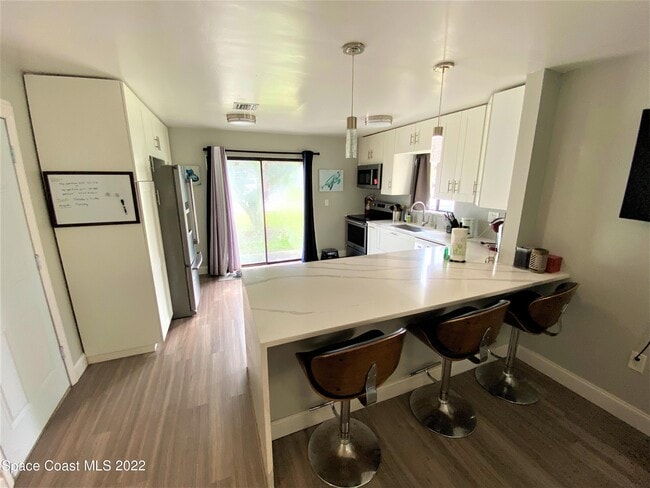 Photo - 8759 Banyan Way