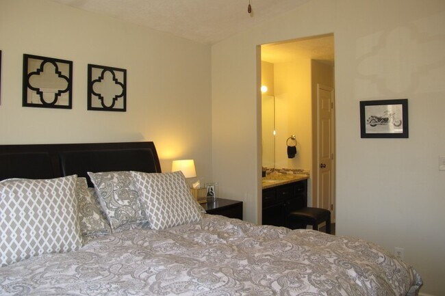444 Sunland Dr Unit 1