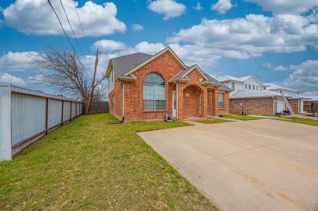 Photo - 103 Janis St