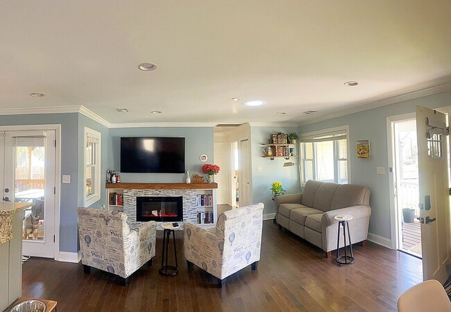 Photo - 2604 Boswell Ave