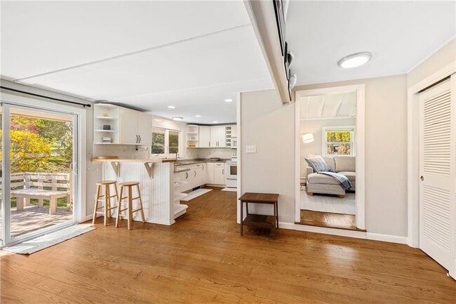 Photo - 7 Cowsill Ln