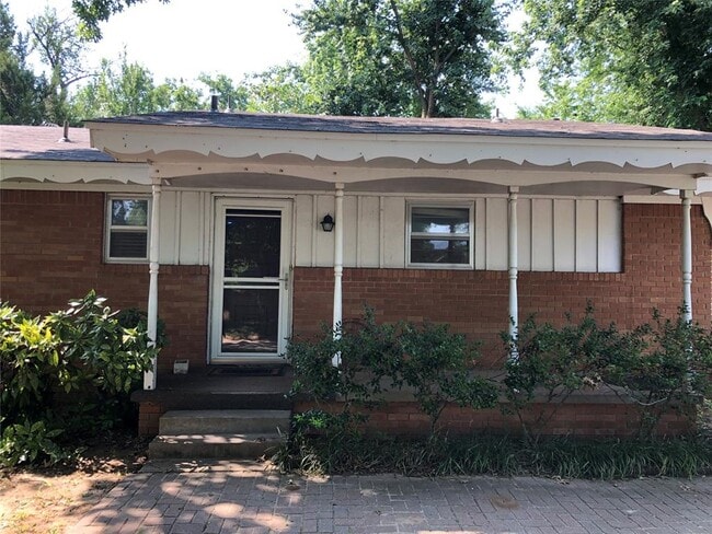 Photo - 1308 Sycamore St