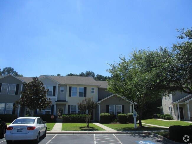 Building Photo - 121 Olde Towne Way Rental