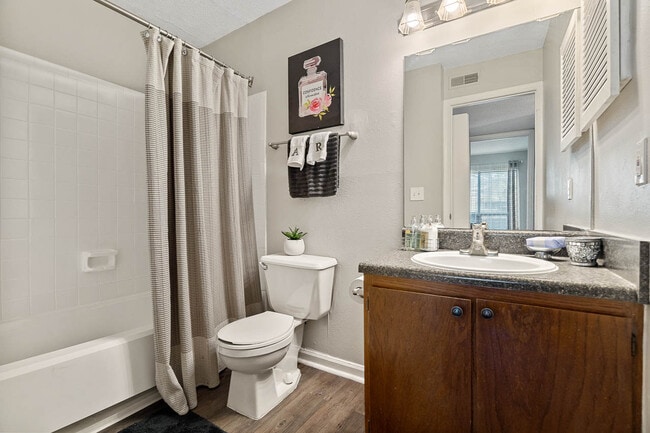 Photo - Ashley River Apartments