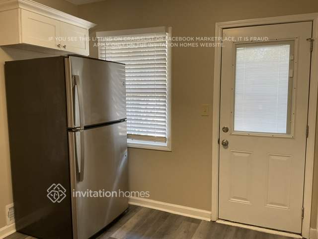 Photo - 2716 Lancaster Dr