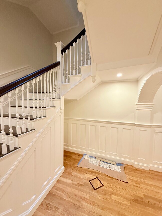 Photo - 1726 Beacon St