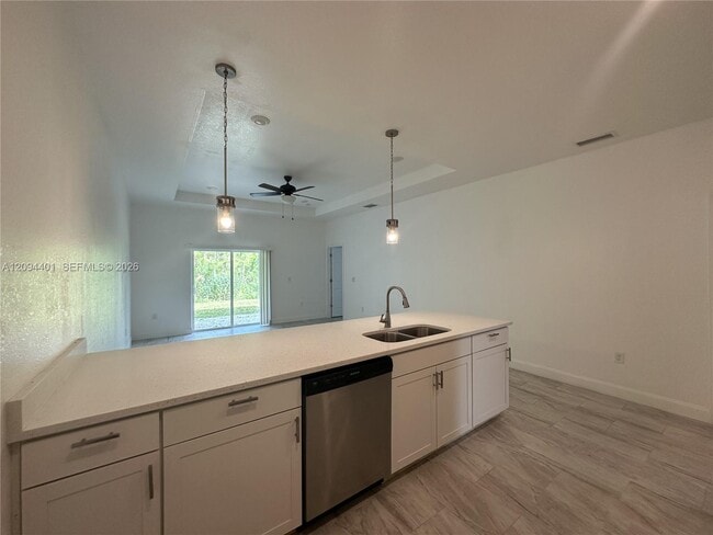 1240 Columbus Blvd Unit A