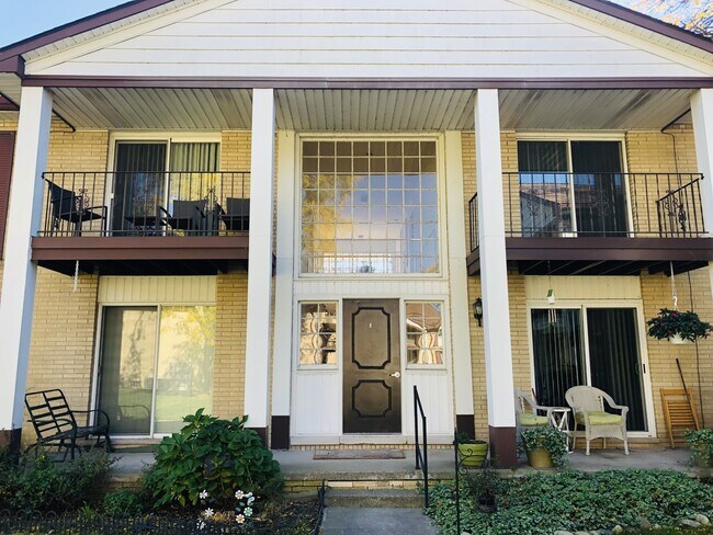 Photo - 29225 Hayes Rd Townhome
