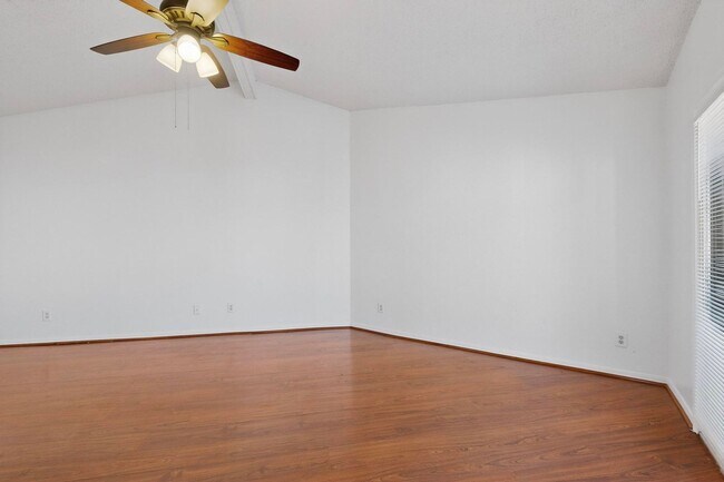 Photo - 8545 Midpark Rd