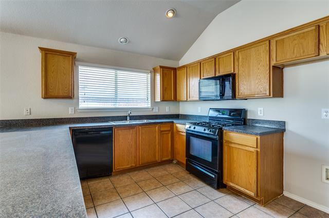 Photo - 5608 Seafield Ln