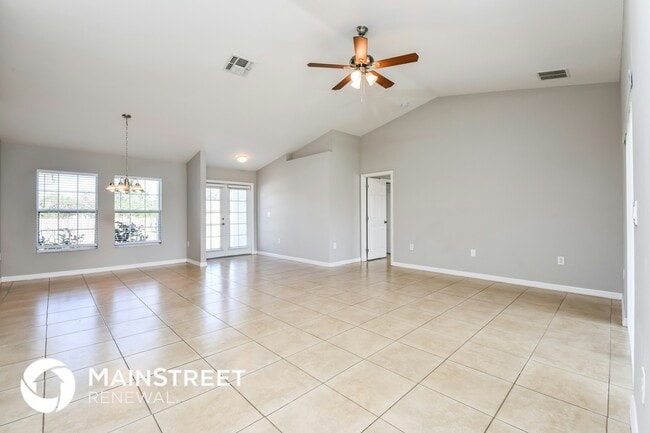 Photo - 3317 20th St W