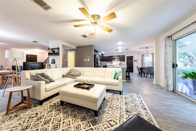 Photo - 1910 Ruthie Run