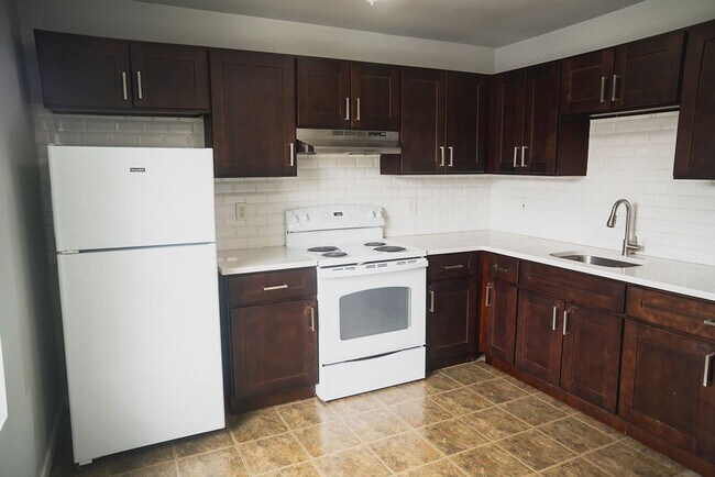 Photo - $100 OFF SPECIAL - Austin Street Homes - Comfort & Convenience Combined – 2BR Townhomes Now Leasing Unit 514