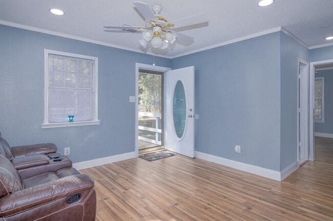 Photo - 285 Debbies Blvd