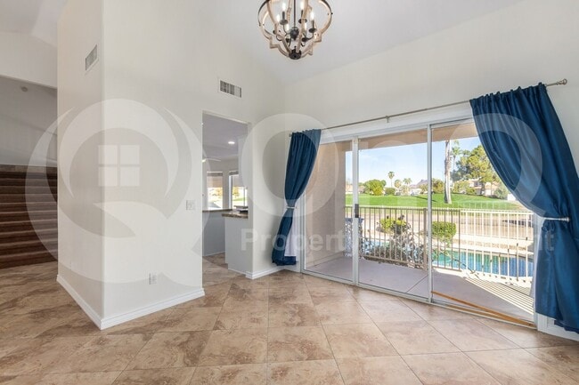 Building Photo - 6638 E Melrose St Rental