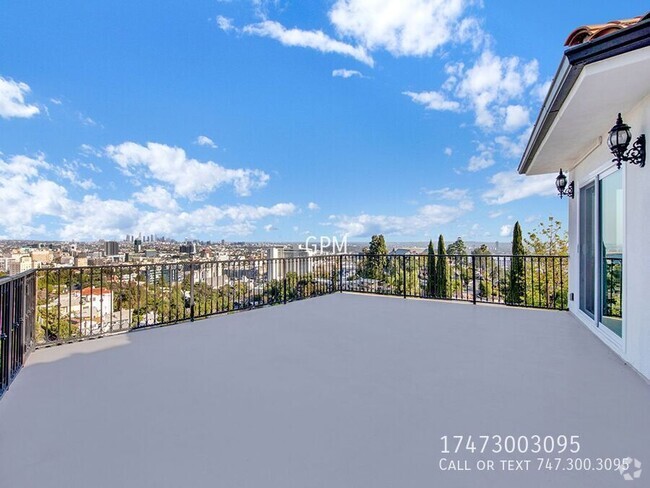 Building Photo - Breathtaking Views of Hollywood - This Uni... Rental