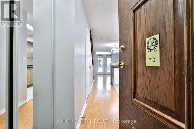 Photo - 17 Michael Power Pl Unit 710