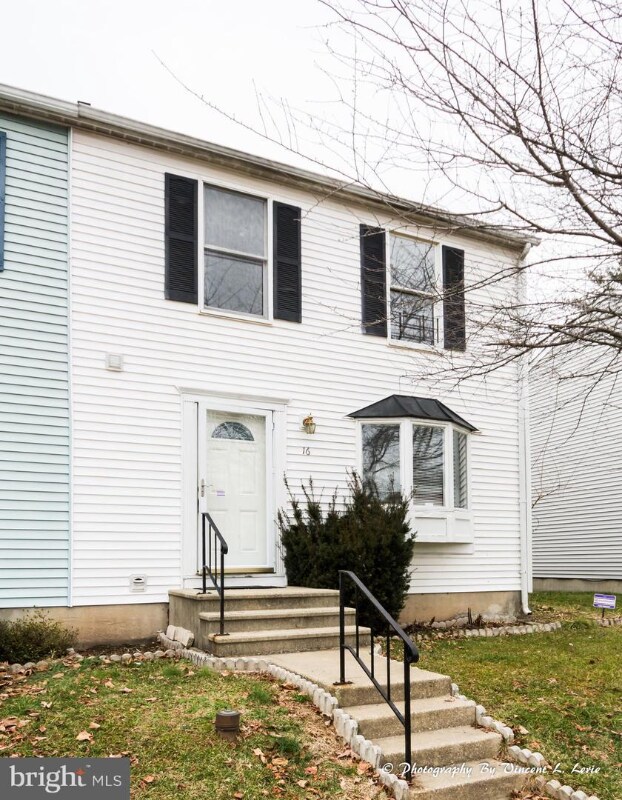 Photo - 16 Craftsman Ct