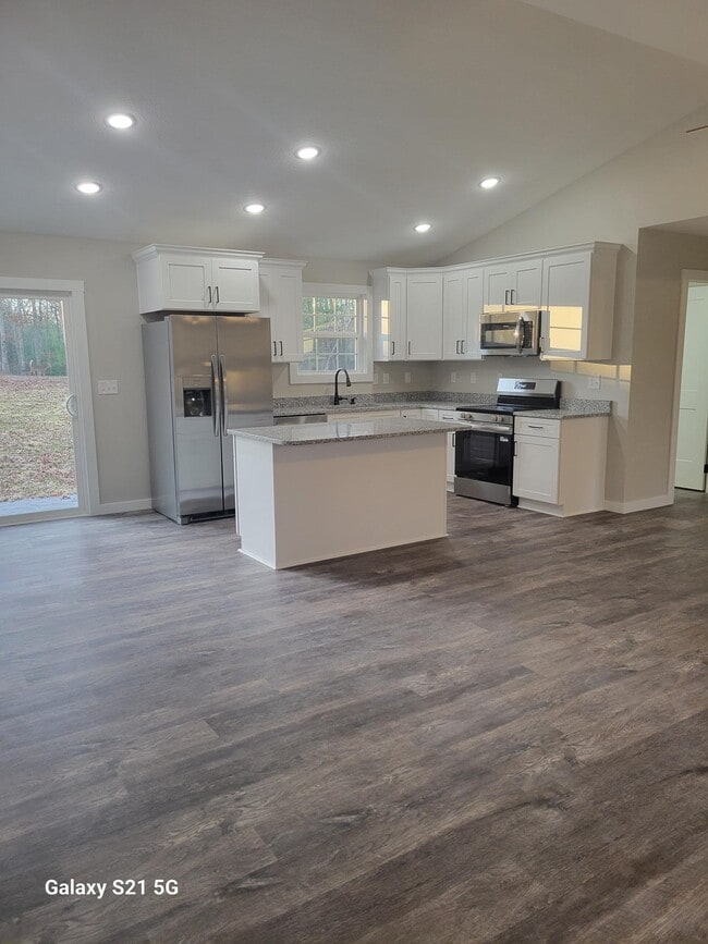 6036 Seneca Trail