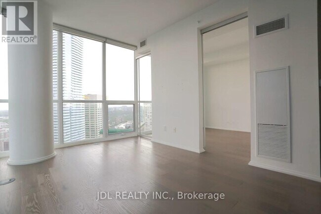 Photo - 45 Charles St E Unité 5006