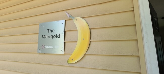 Building Photo - The Marigold