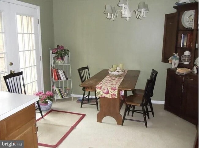 Photo - 15 Rampart Dr