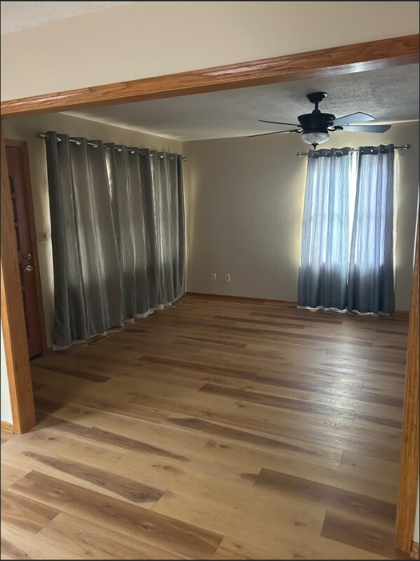 Photo - 561 N Knight St