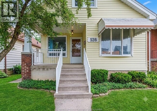 Photo - 526 Josephine Ave