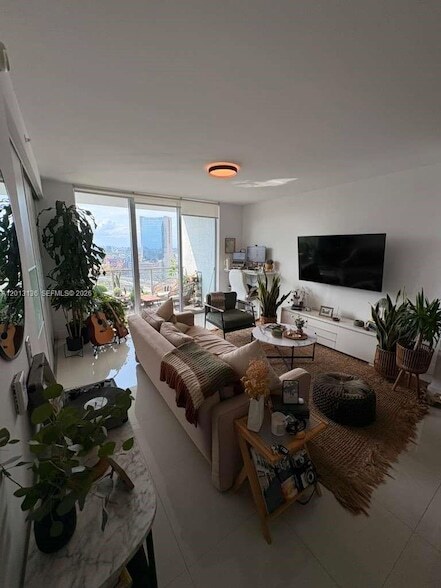 Photo - 90 SW 3rd St Unit 2106