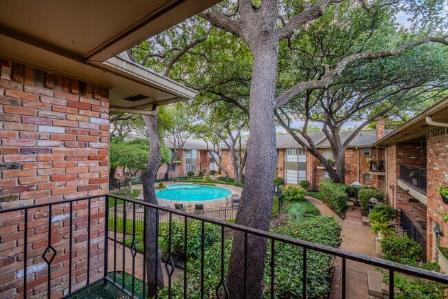Photo - 6106 Averill Way Unit C