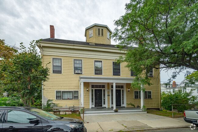 Building Photo - 55 Atherton St Rental