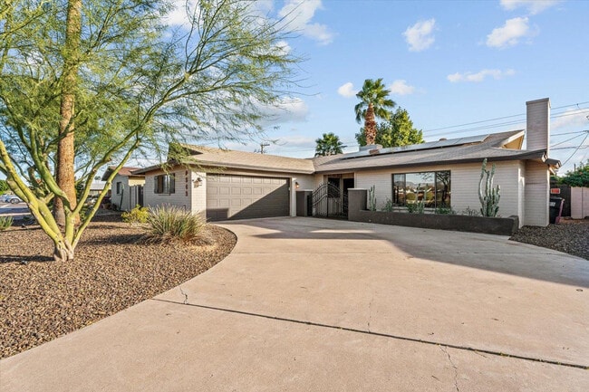 Photo - 8543 E Jackrabbit Rd