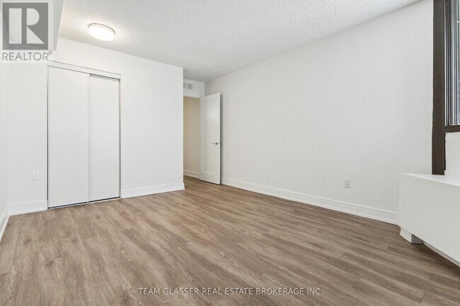 Photo - 340 Colborne St Unit 1605
