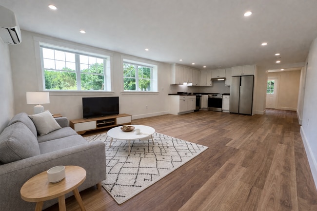 Building Photo - 61 Old Amherst Rd Unit 5