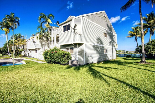 Photo - 3401 NW 44th St Unit 205