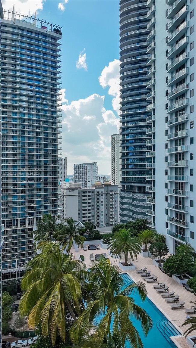 Photo - 1060 Brickell Ave Condo Unit 1811