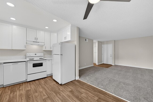 Photo - Prado Apartments