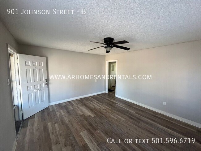 Photo - 901 Johnson St Unit B
