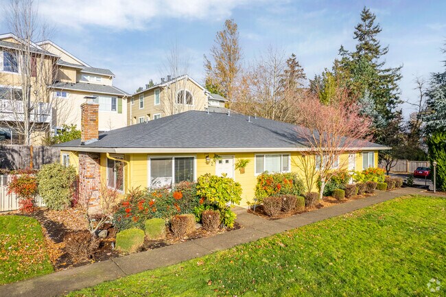 Photo - Crestview Terrace Condominiums