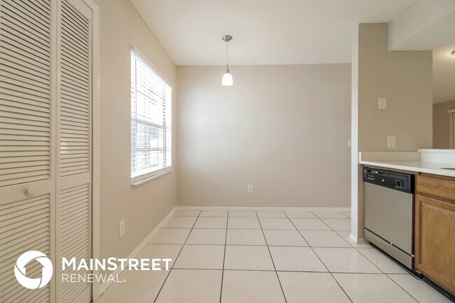 1523 Maplewood Cir